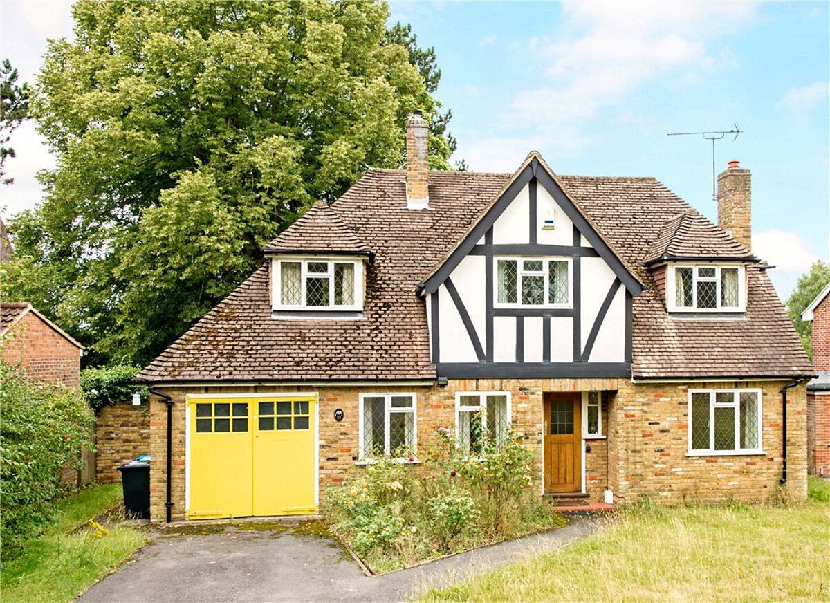 house for sale in Gilpins Ride, Berkhamsted, Hertfordshire, HP4