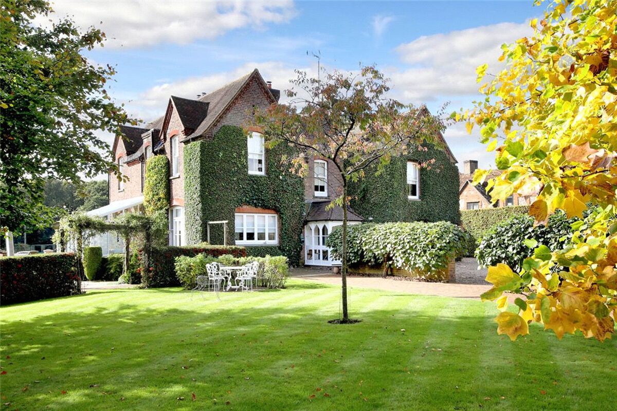 house for sale in The Common, Chipperfield, Kings Langley, Hertfordshire, WD4 BRK170190 house for sale in The Common, Chipperfield, Kings Langley, Hertfordshire, WD4 BRK170190