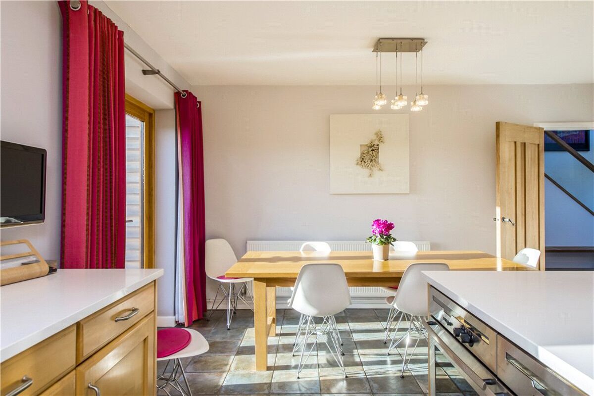 house for sale in Bank Green, Bellingdon, Chesham, Buckinghamshire, HP5