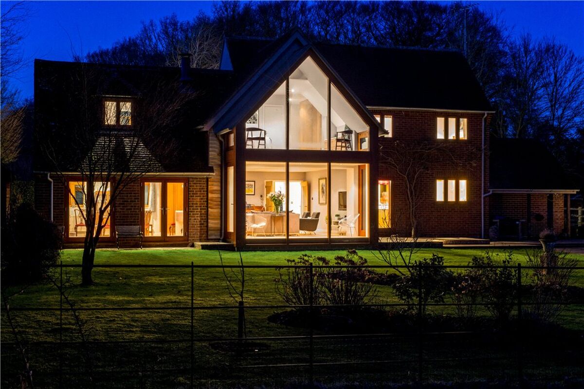 house for sale in Bank Green, Bellingdon, Chesham, Buckinghamshire, HP5