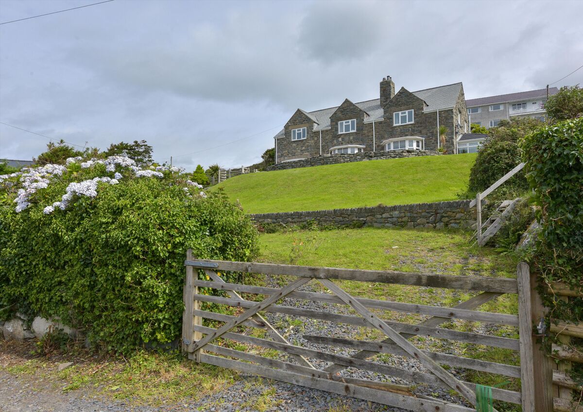 house for sale in Llanaber, Barmouth, Gwynedd, LL42 BRM012021067 Knight Frank