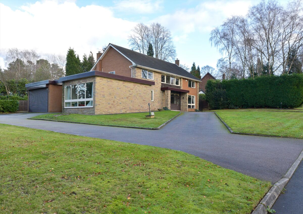 house for sale in Squirrel Walk, Sutton Coldfield, Staffordshire, B74