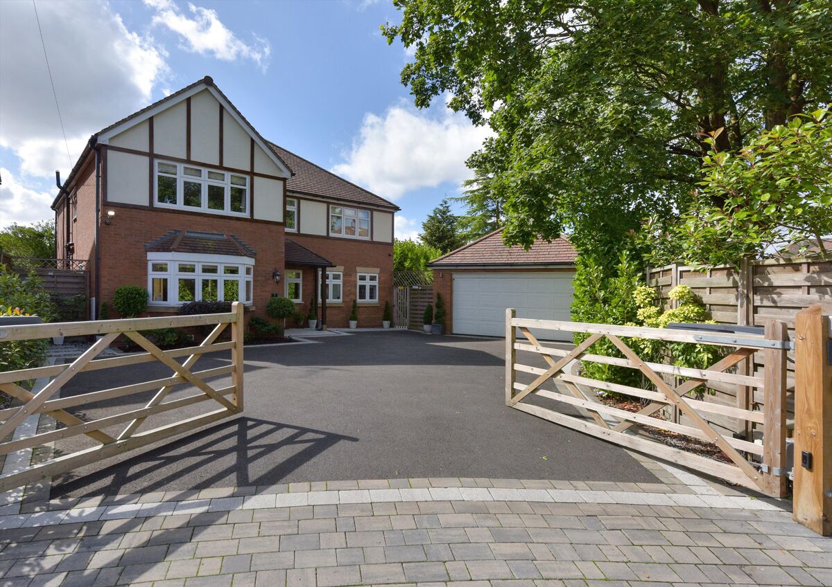 house for sale in Fennel Grove, Streetly, Sutton Coldfield, West