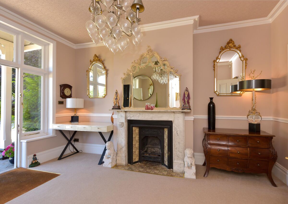 house for sale in Whitgreave, Stafford, Staffordshire, ST18 BRM012118387 Knight Frank