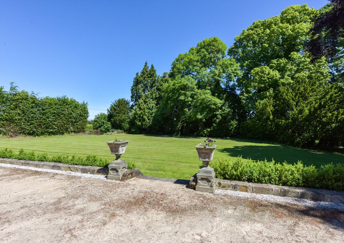 house for sale in Whitgreave, Stafford, Staffordshire, ST18 BRM012118387 Knight Frank