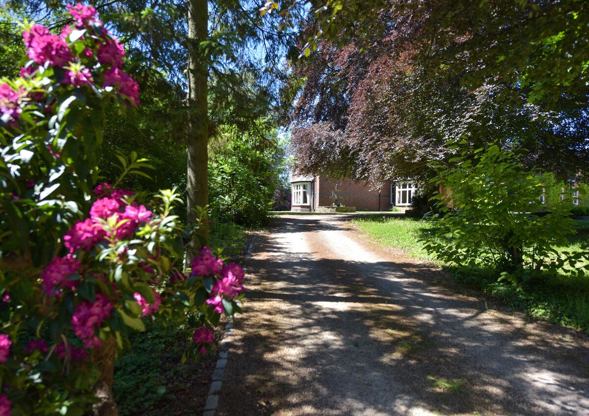 house for sale in Whitgreave, Stafford, Staffordshire, ST18 BRM012118387 Knight Frank