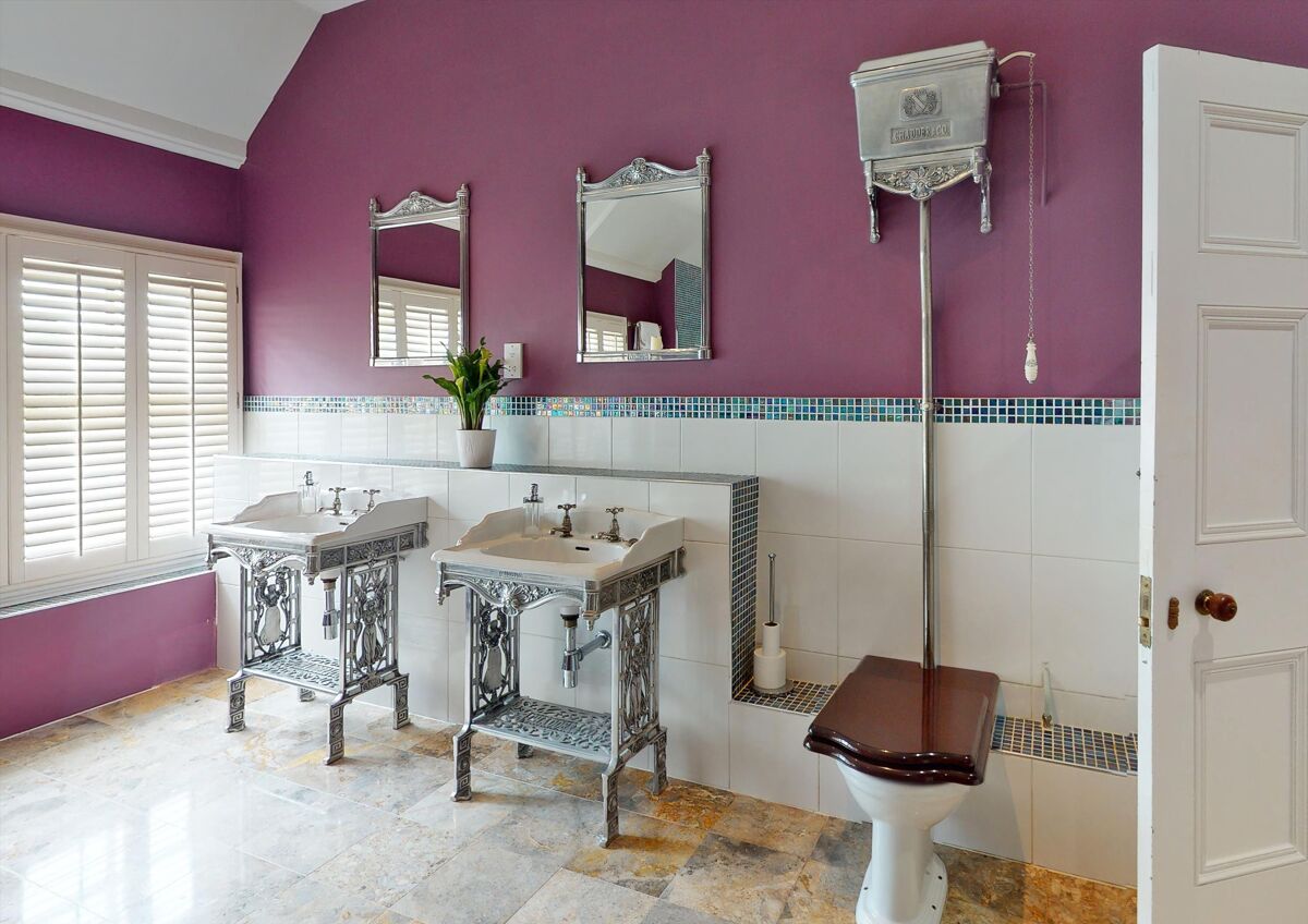 house for sale in Callingwood Hall, Tatenhill, BurtononTrent, Staffordshire, DE13