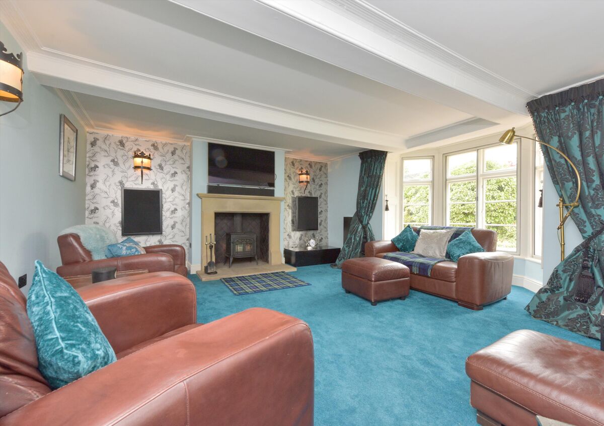 house for sale in Callingwood Hall, Tatenhill, BurtononTrent, Staffordshire, DE13