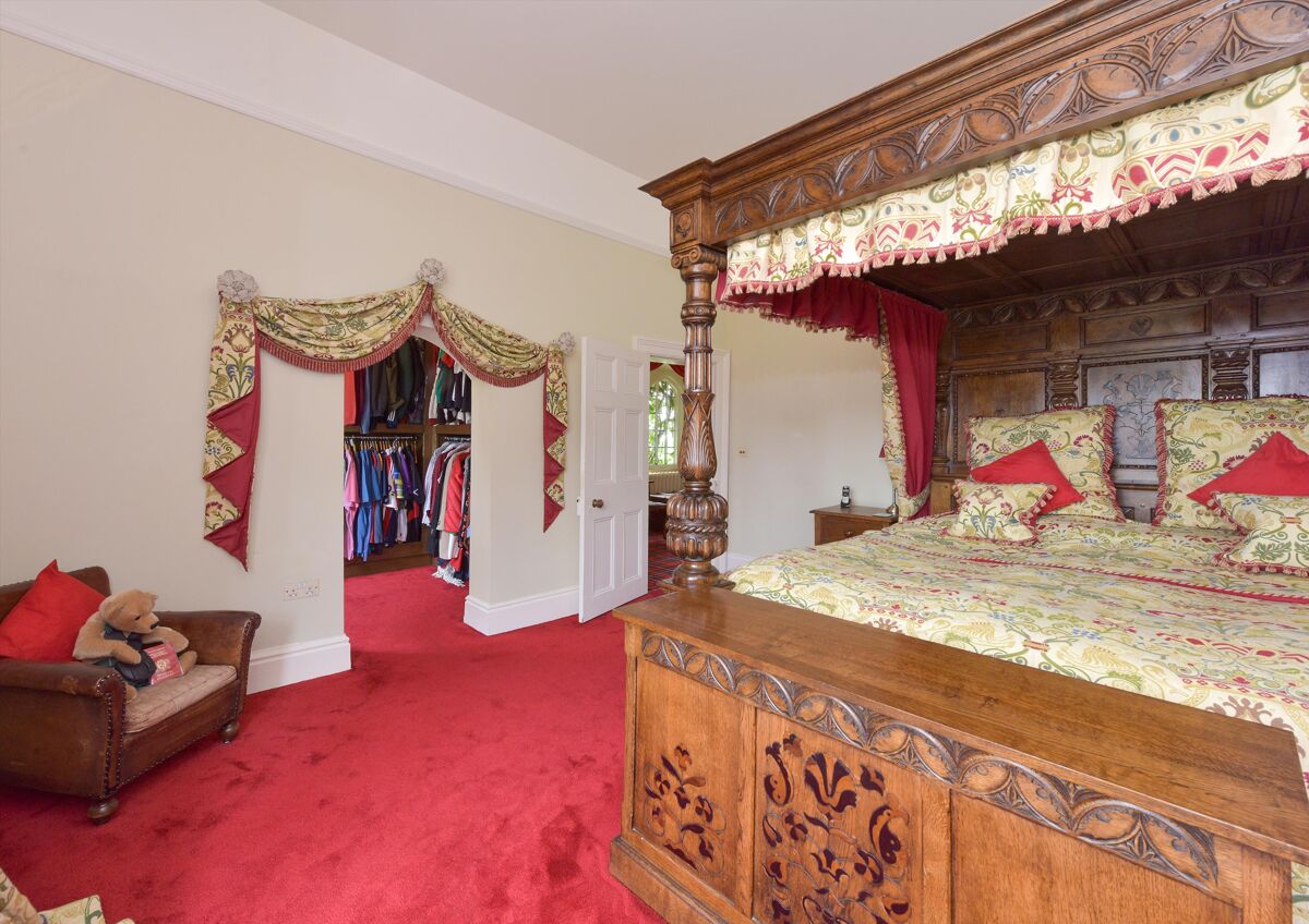 house for sale in Callingwood Hall, Tatenhill, BurtononTrent, Staffordshire, DE13