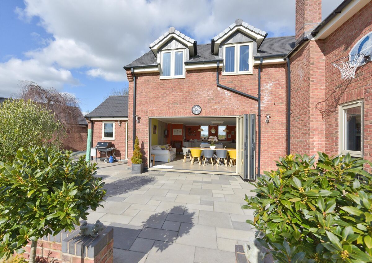 house for sale in Nuthurst Lane, Astley, Nuneaton, Warwickshire, CV10