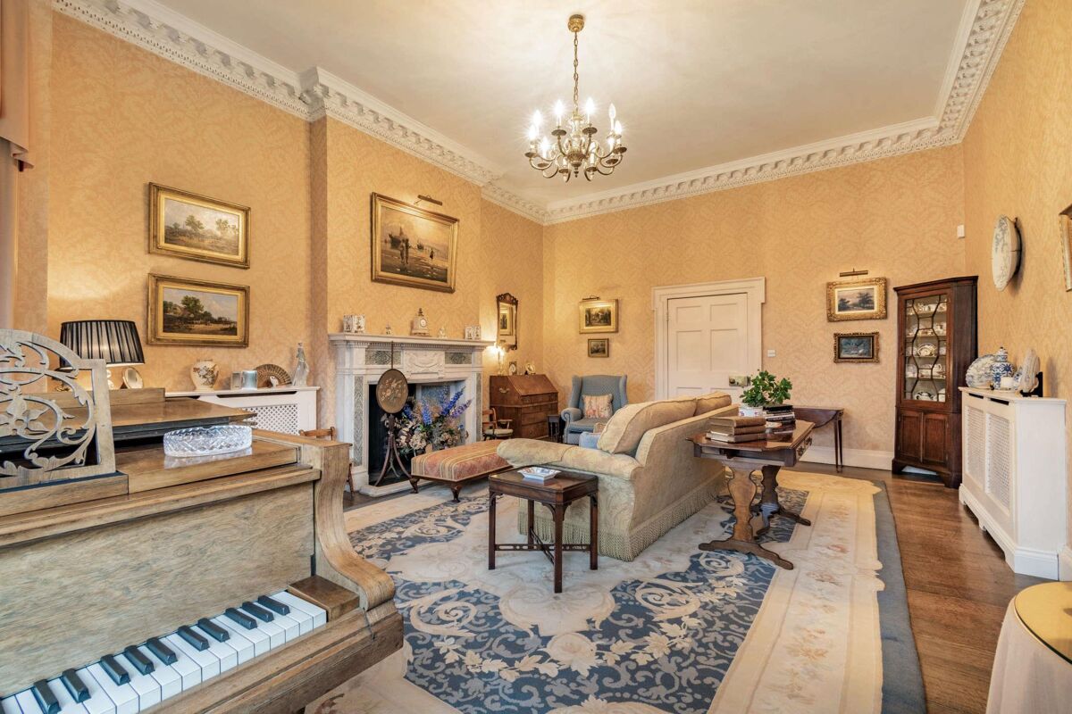 house for sale in Auchinleck Drive, Lichfield, Staffordshire, WS13