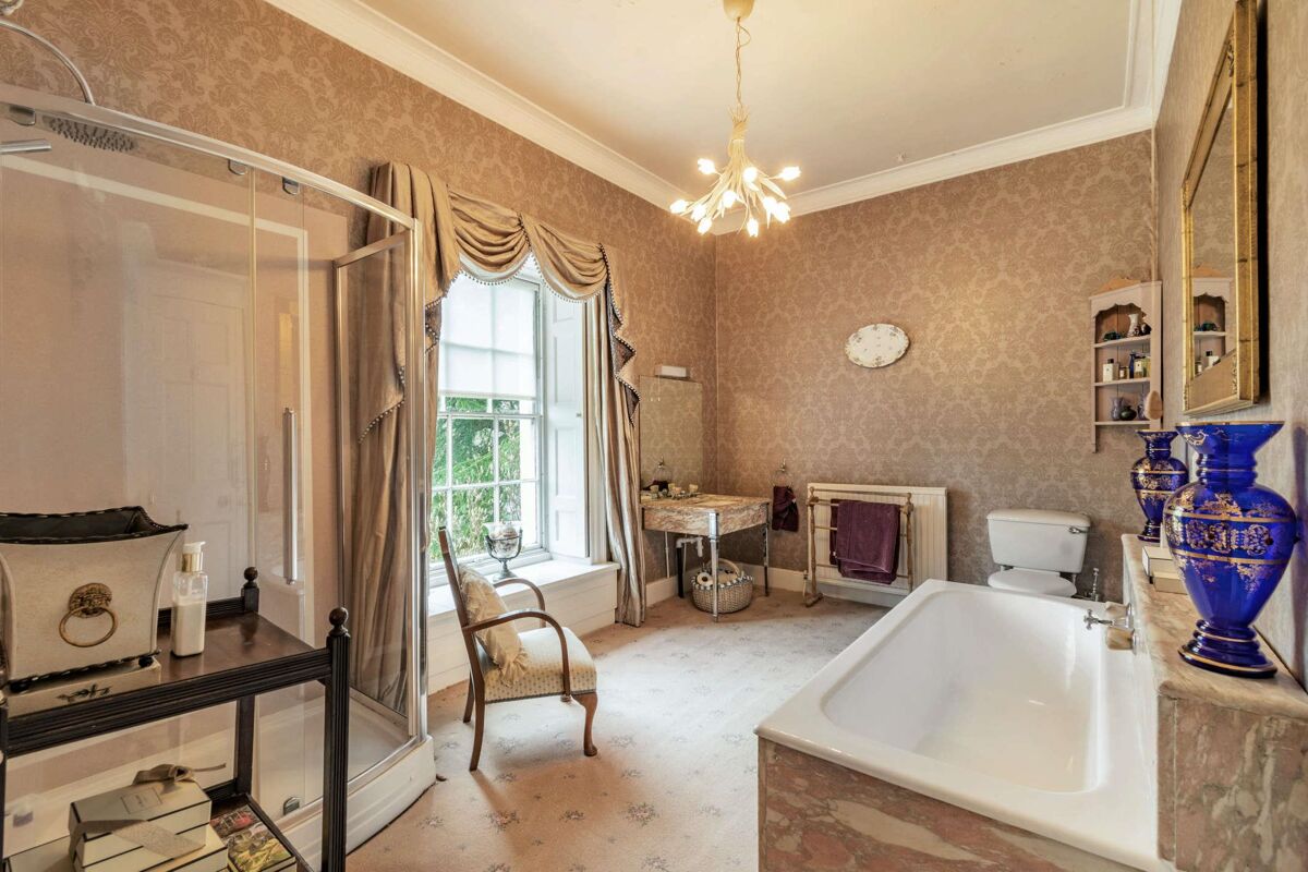 house for sale in Auchinleck Drive, Lichfield, Staffordshire, WS13