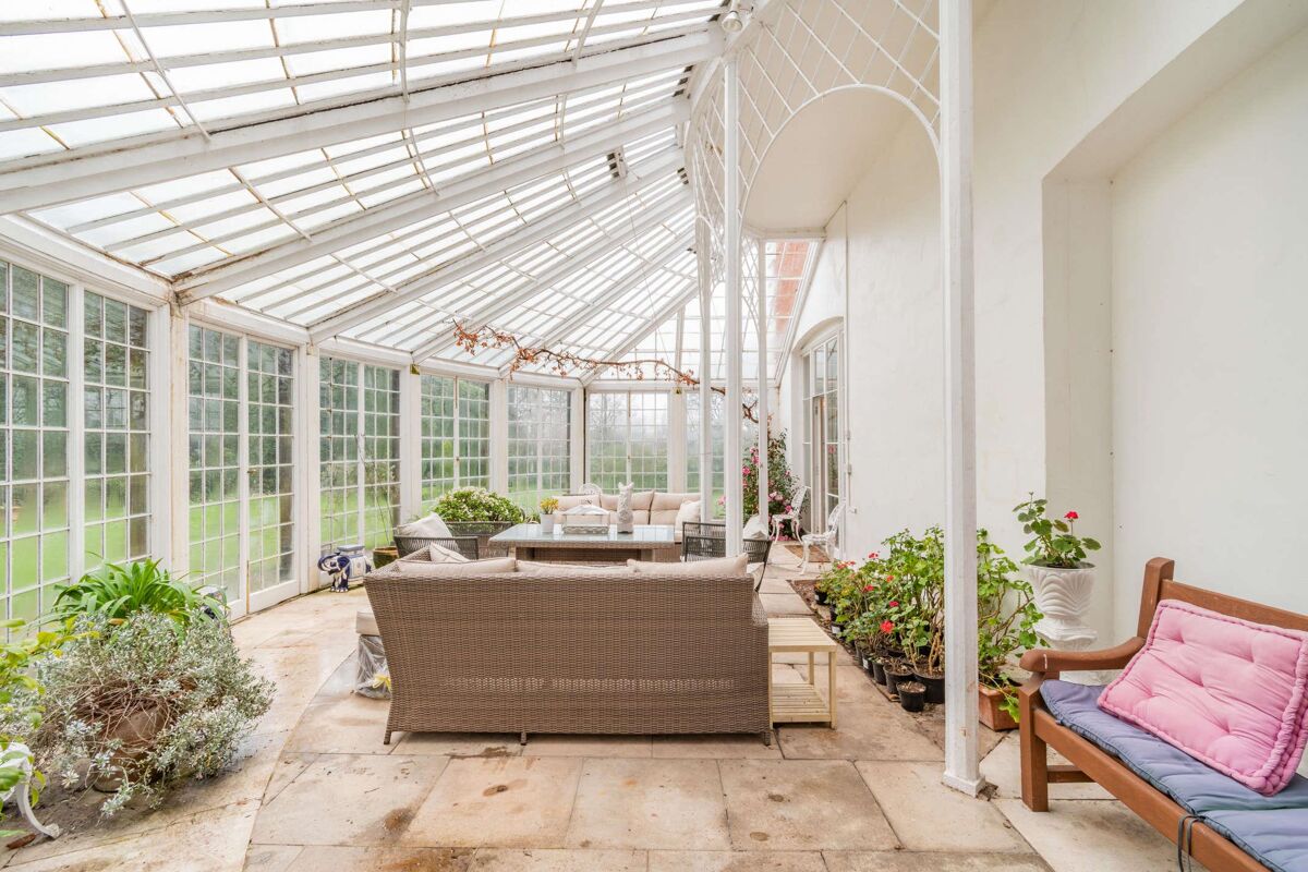 house for sale in Auchinleck Drive, Lichfield, Staffordshire, WS13