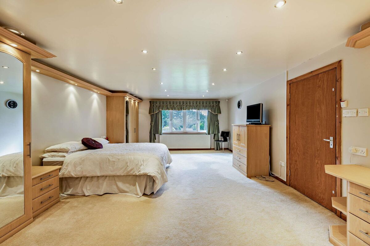 house for sale in Lordswood Road, Birmingham, B17 BRM012271551