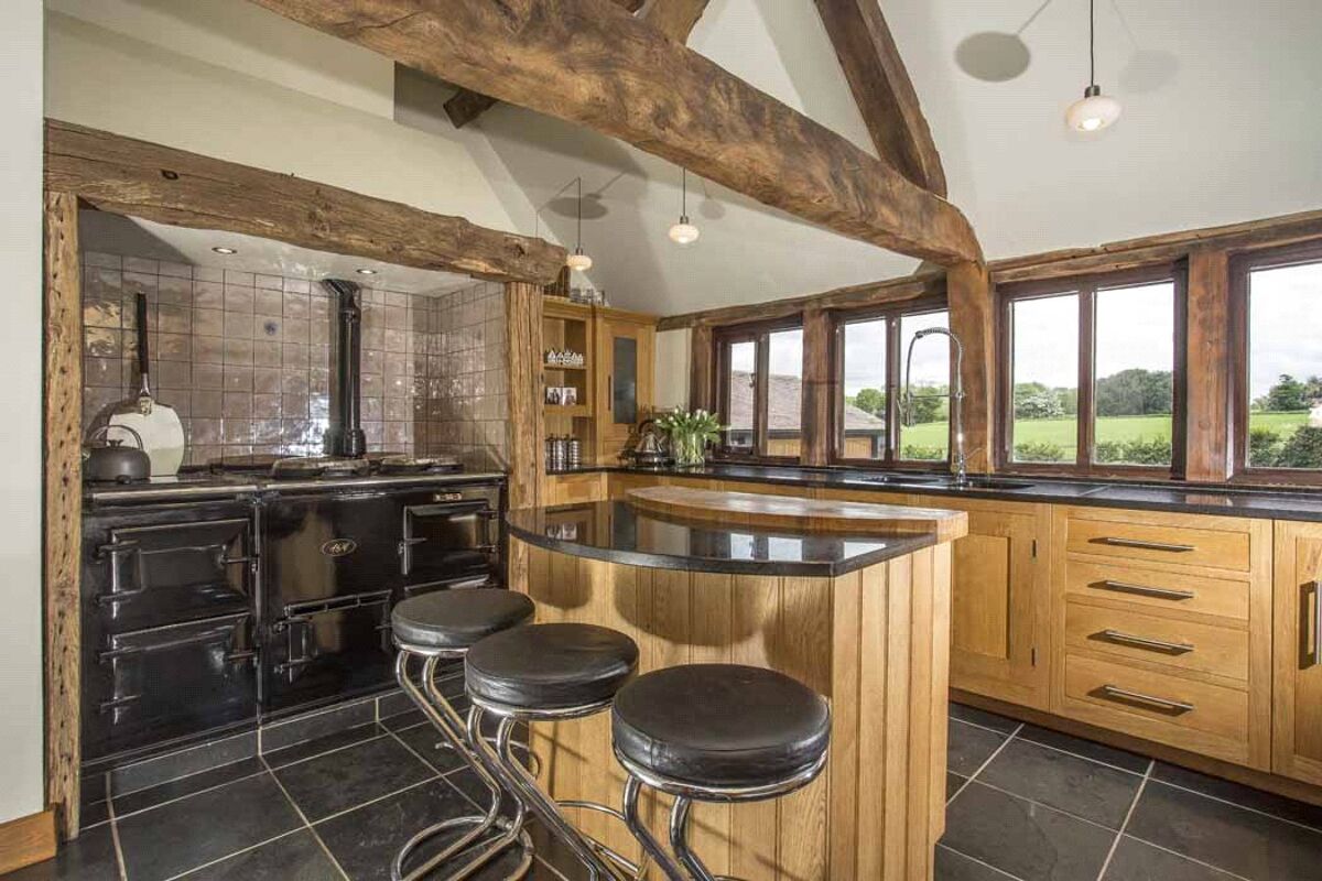 house for sale in Worcester Road, Harvington, Kidderminster