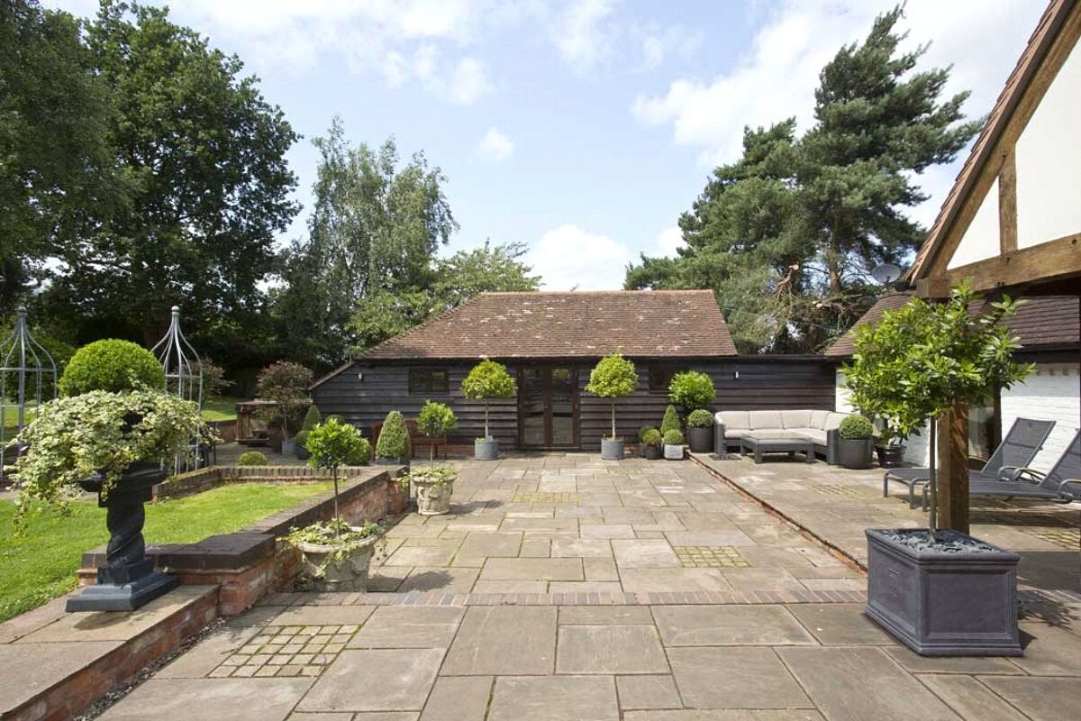 house for sale in Worcester Road, Harvington, Kidderminster