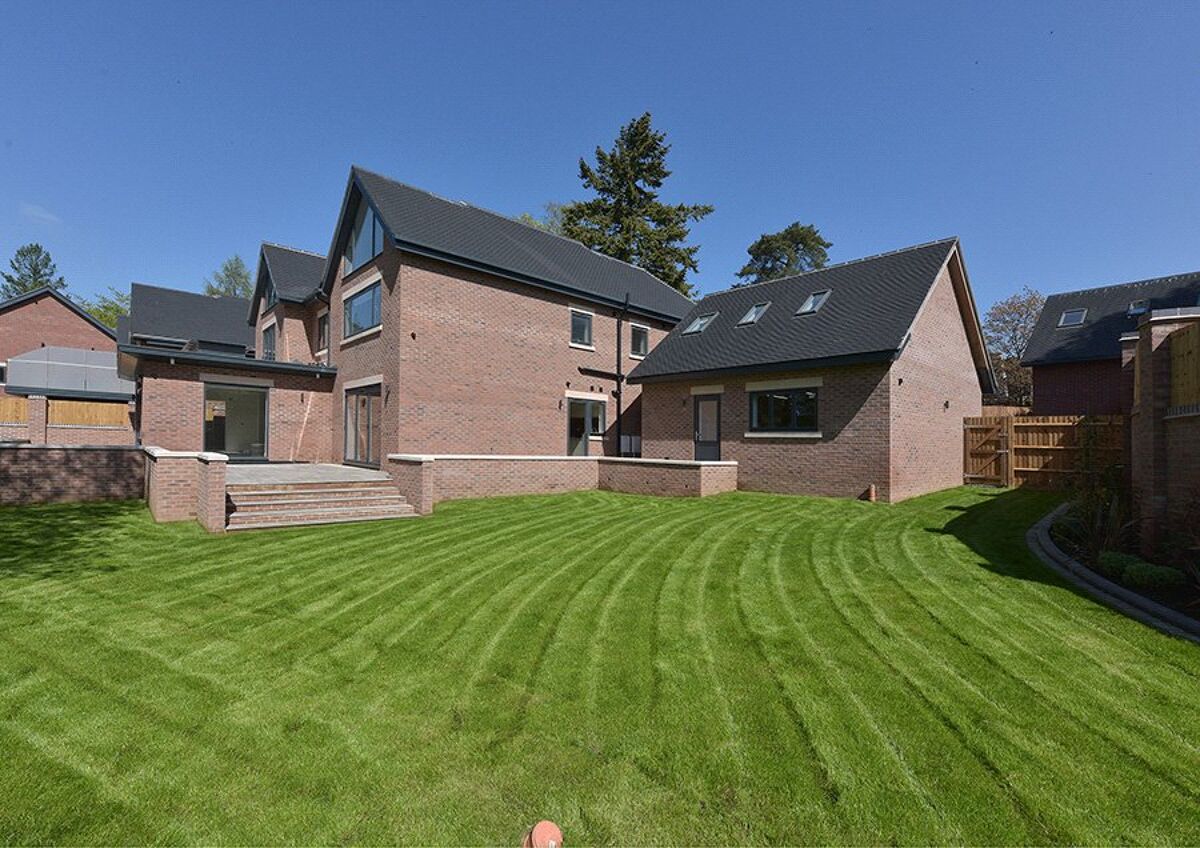 house for sale in Helen's Gate, Plymouth Road, Barnt Green, Birmingham