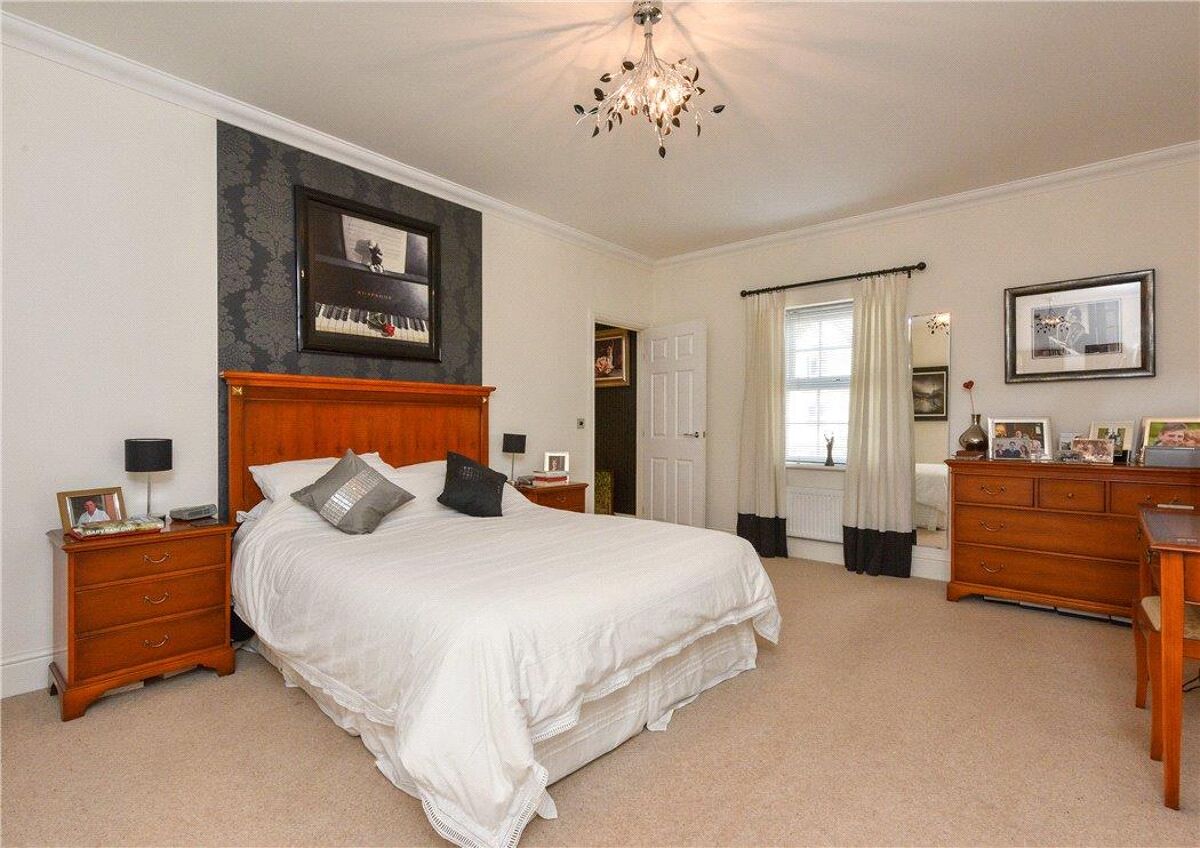 house for sale in The Grange, 101 Grange Road, Solihull, West Midlands