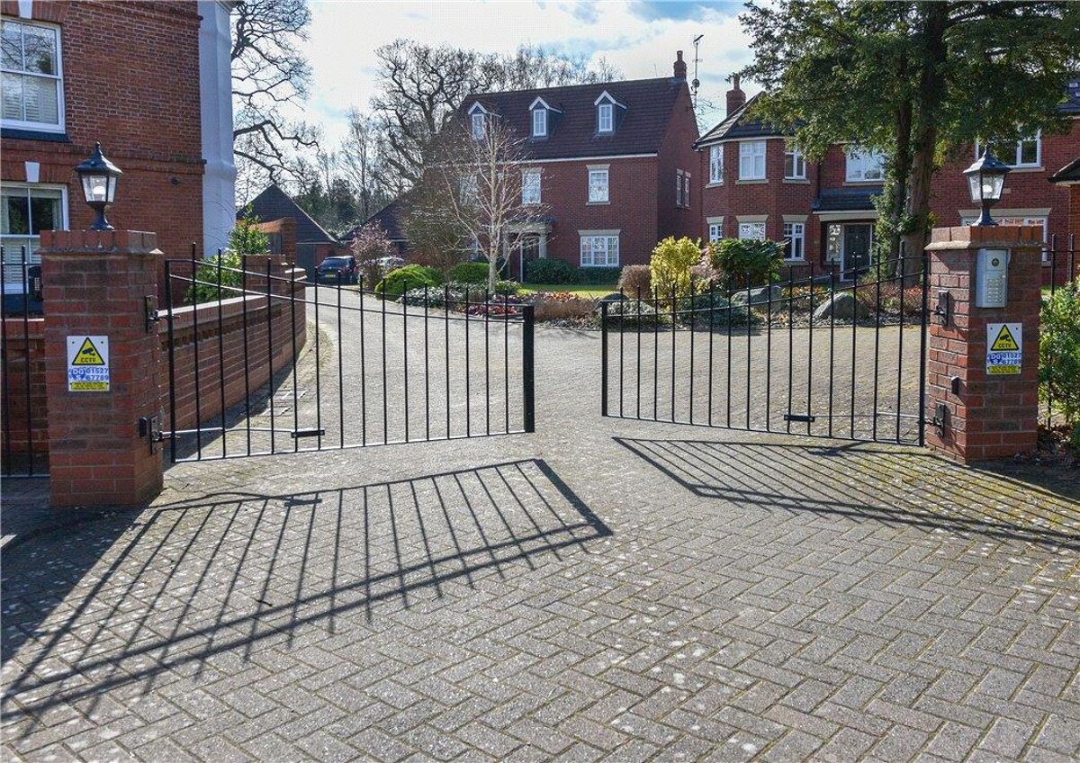 house for sale in The Grange, 101 Grange Road, Solihull, West Midlands