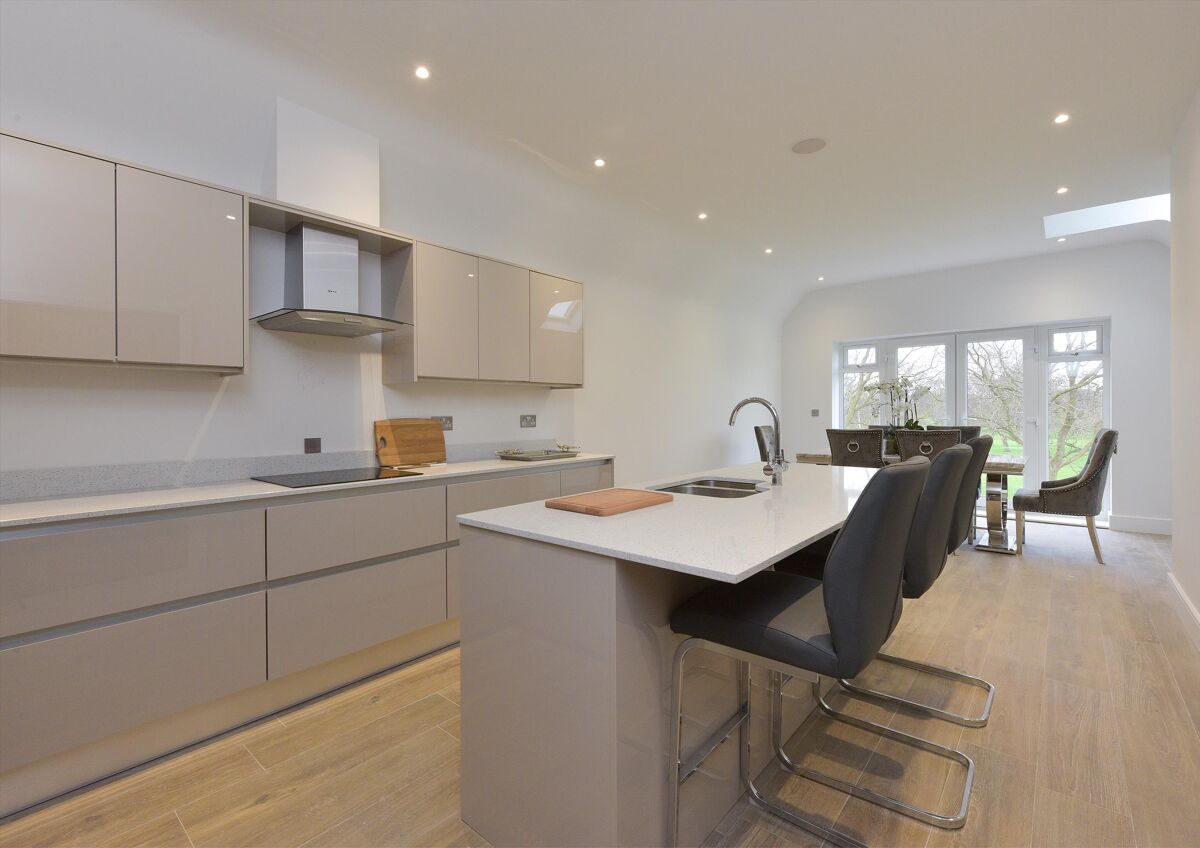 flat for sale in 48 Dove House Lane, Solihull, West Midlands, B91