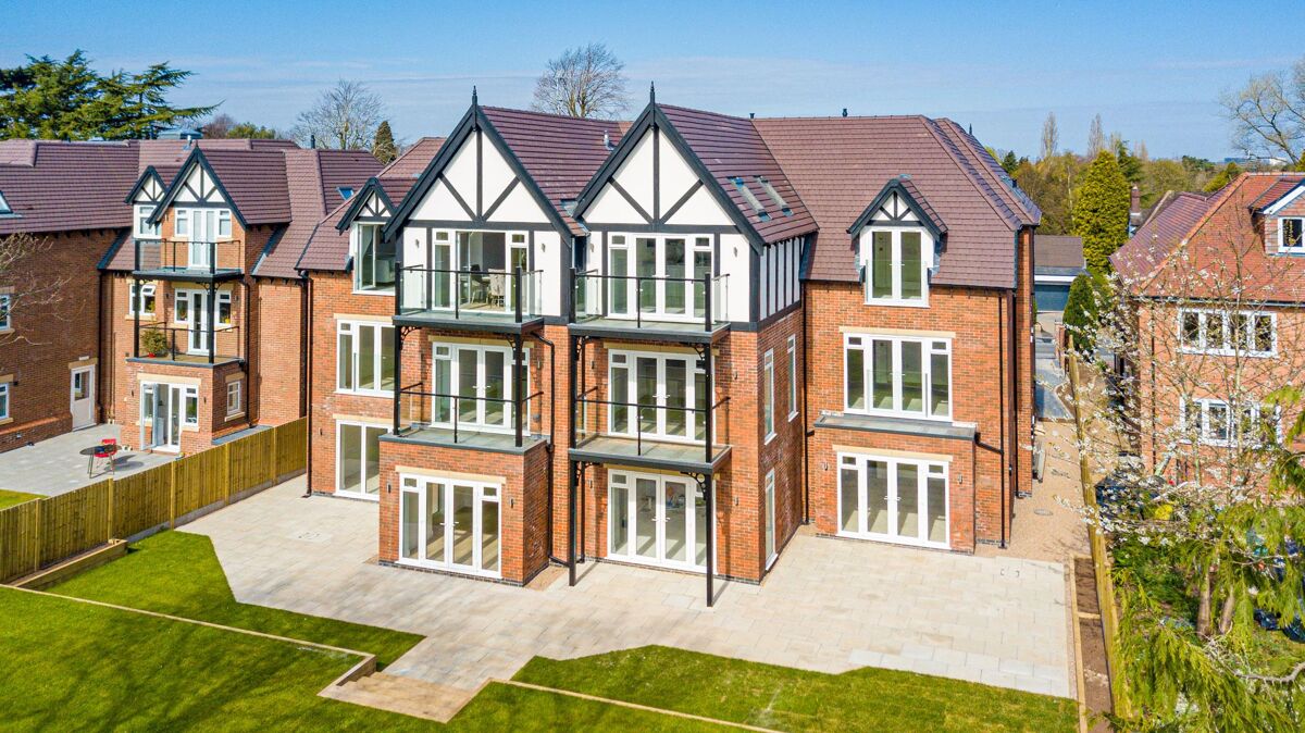 flat for sale in 48 Dove House Lane, Solihull, West Midlands, B91