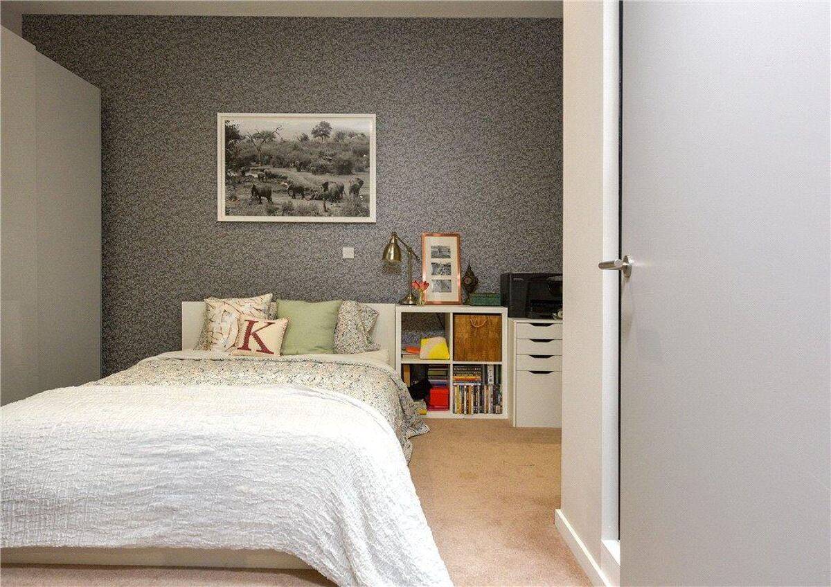 flat for sale in Bournville Lane, Bournville, Birmingham, B30