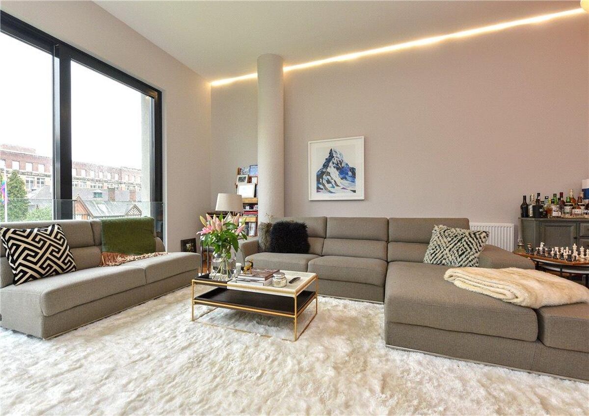 flat for sale in Bournville Lane, Bournville, Birmingham, B30