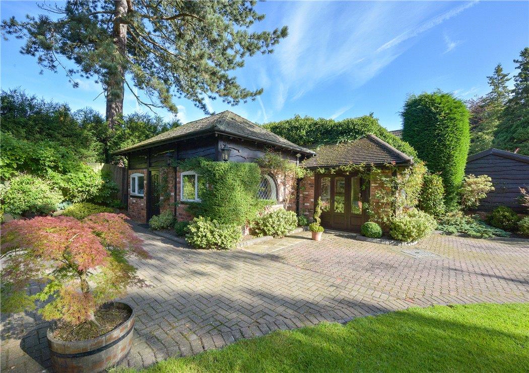 house for sale in Pineways, Sutton Coldfield, West Midlands, B74