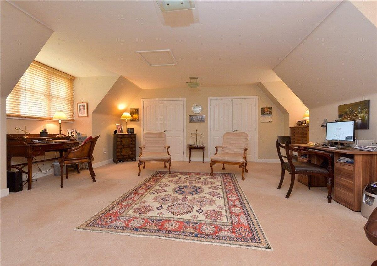 house for sale in Freshwater Drive, Wychwood Park, Cheshire, CW2