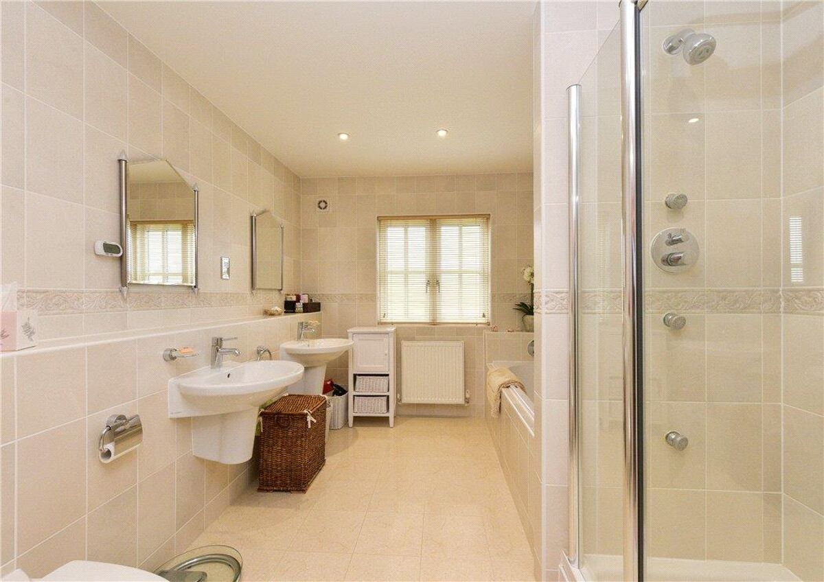 house for sale in Freshwater Drive, Wychwood Park, Cheshire, CW2