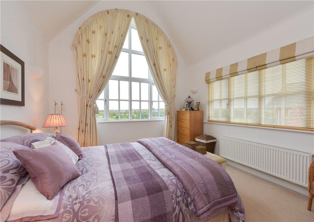 house for sale in Freshwater Drive, Wychwood Park, Cheshire, CW2