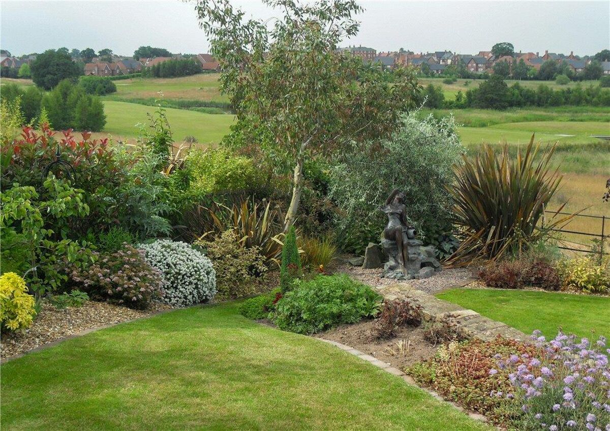 house for sale in Freshwater Drive, Wychwood Park, Cheshire, CW2