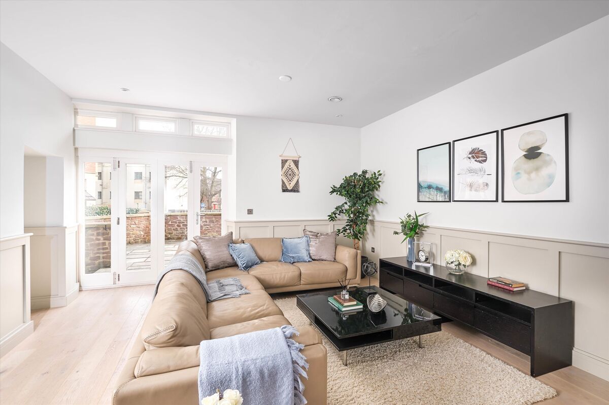 flat for sale in Upper Belgrave Road, Bristol, BS8 BRS012009374
