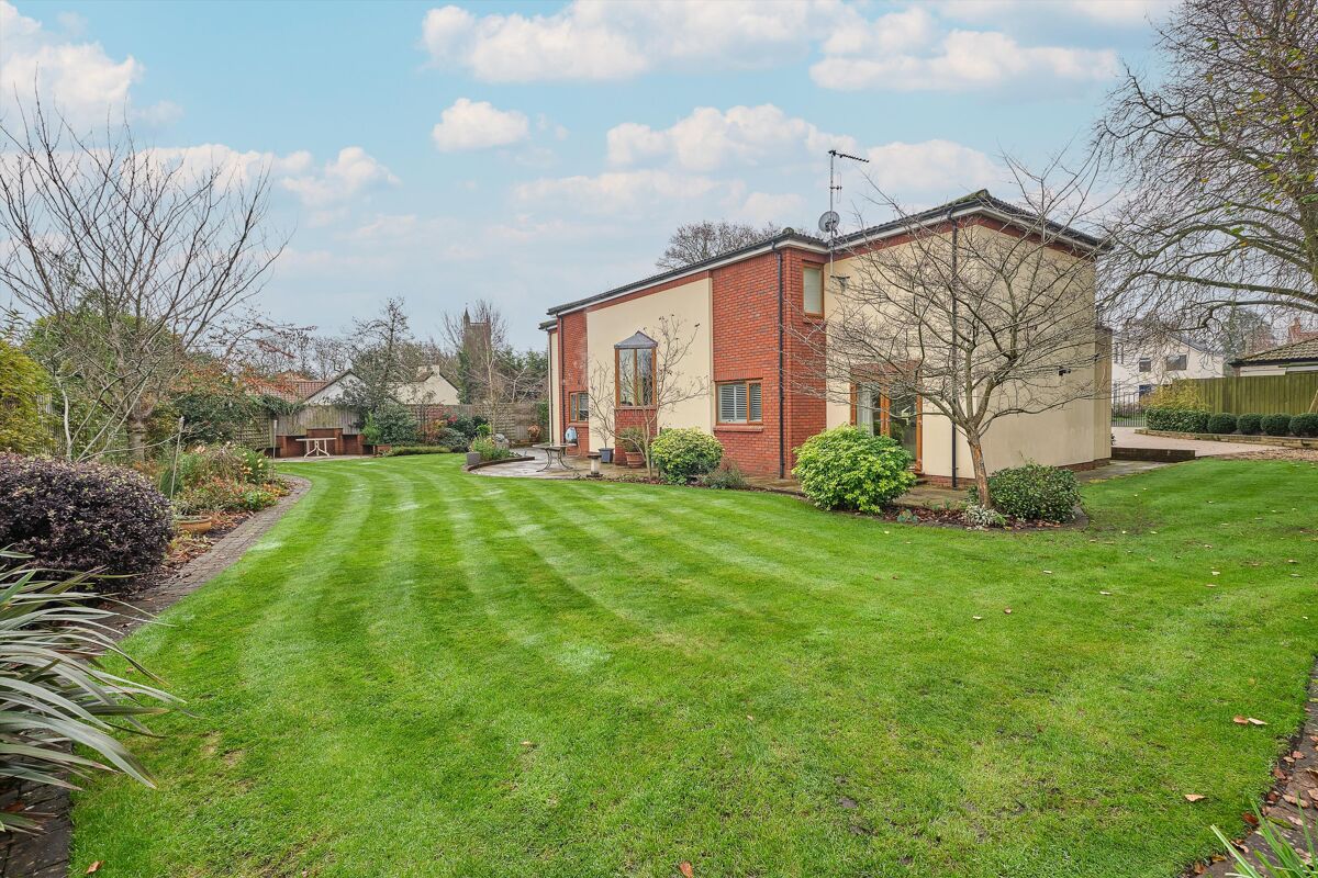 house for sale in St. Marys Grove, Nailsea, Bristol, Somerset, BS48