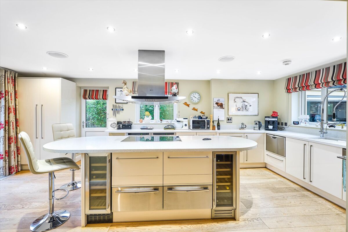 house for sale in St. Marys Grove, Nailsea, Bristol, Somerset, BS48