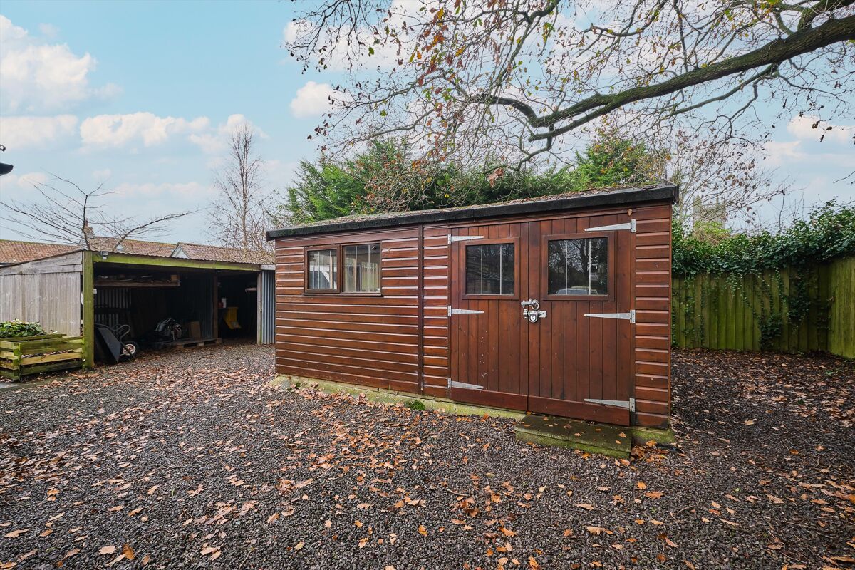 house for sale in St. Marys Grove, Nailsea, Bristol, Somerset, BS48