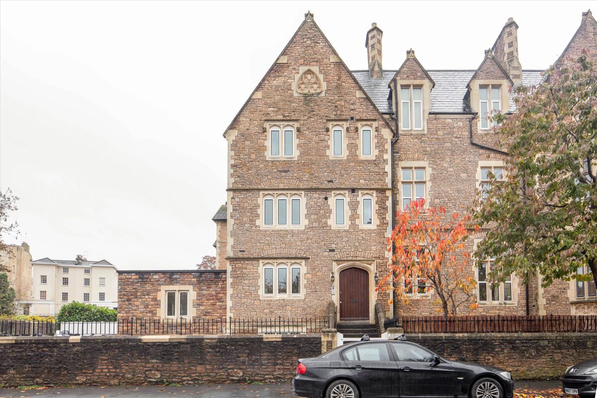 flat for sale in College Fields, Clifton, BS8 BRS012094387 Knight Frank