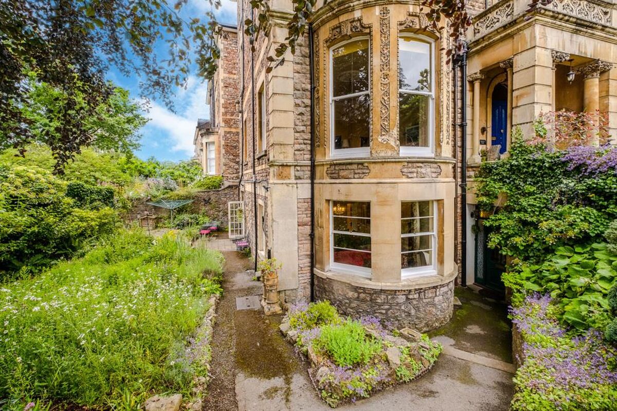 flat for sale in Apsley Road, Clifton, BS8 BRS012107400 Knight Frank