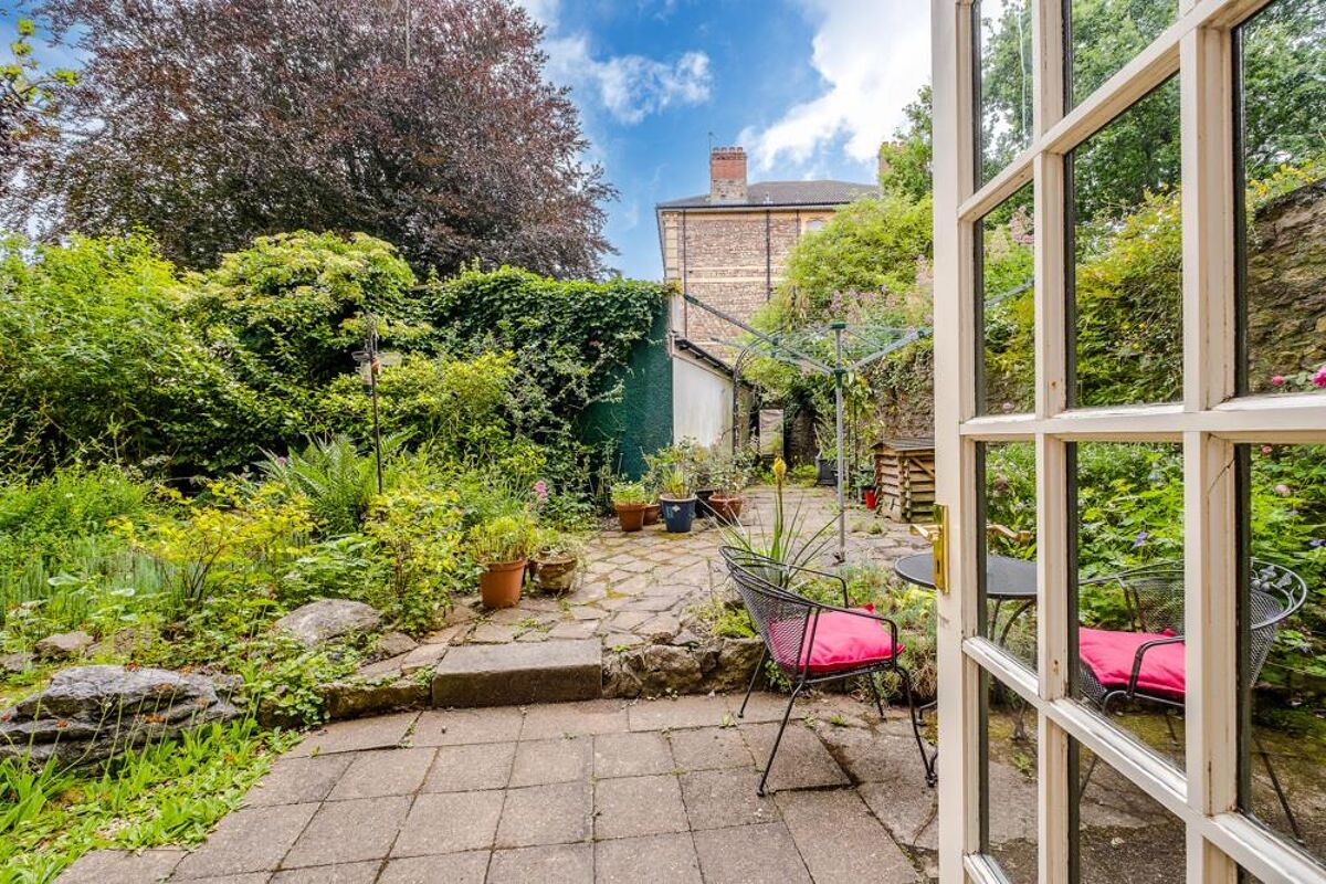 flat for sale in Apsley Road, Clifton, BS8 BRS012107400 Knight Frank