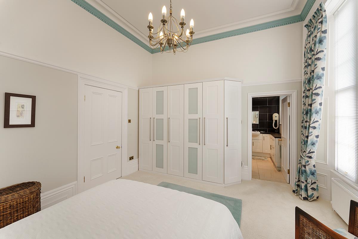 flat for sale in Hallam House, 11 Elton Road, Clevedon, BS21 BRS012151356 Knight Frank