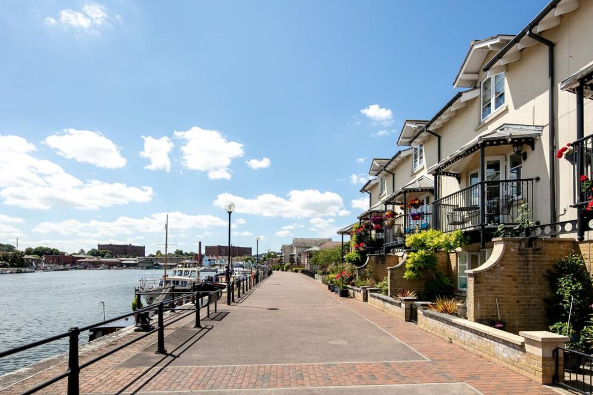 house for sale in Pooles Wharf Court, Bristol, BS8 BRS012201915
