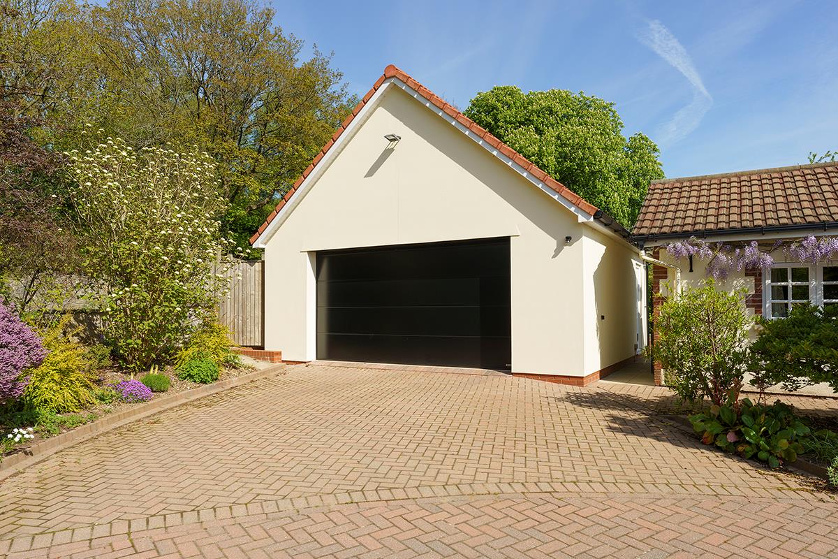 house for sale in Tidenham Chase, Chepstow, Gloucestershire, NP16