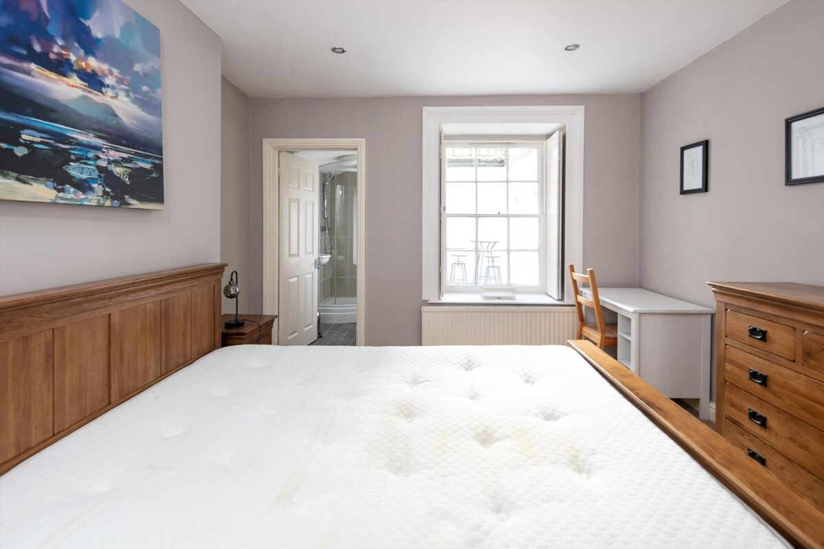 flat for sale in Apsley Road, Clifton, Bristol, BS8 BRS012271335