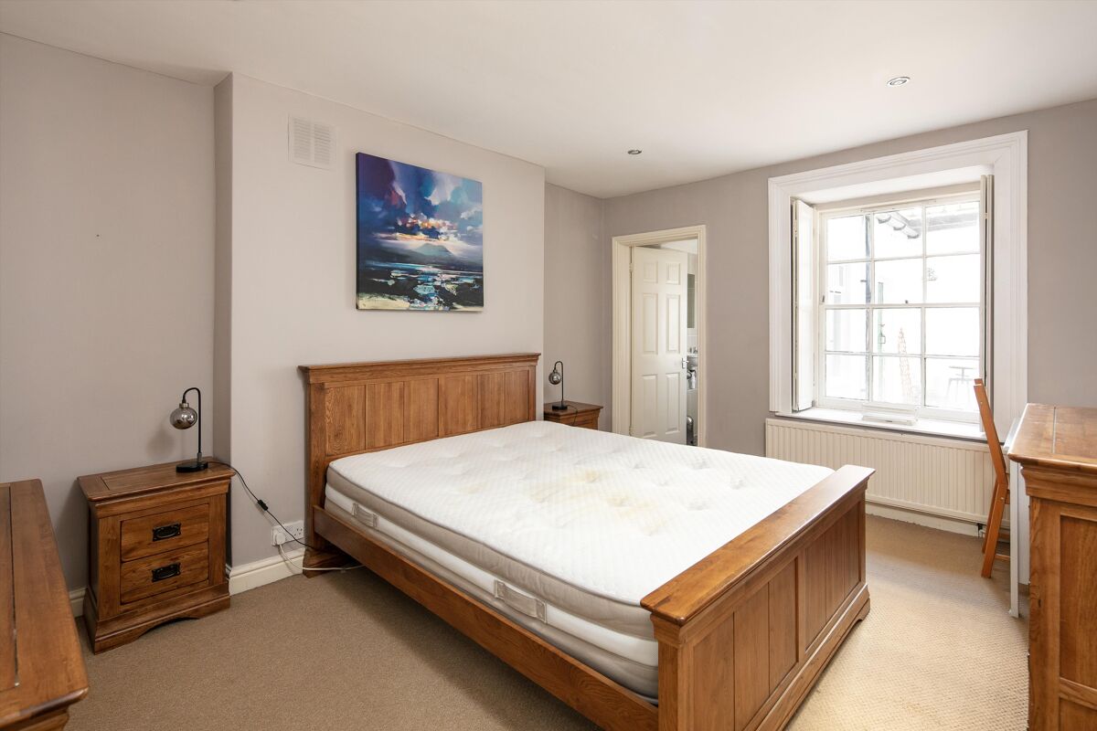 flat for sale in Apsley Road, Clifton, Bristol, BS8 BRS012271335