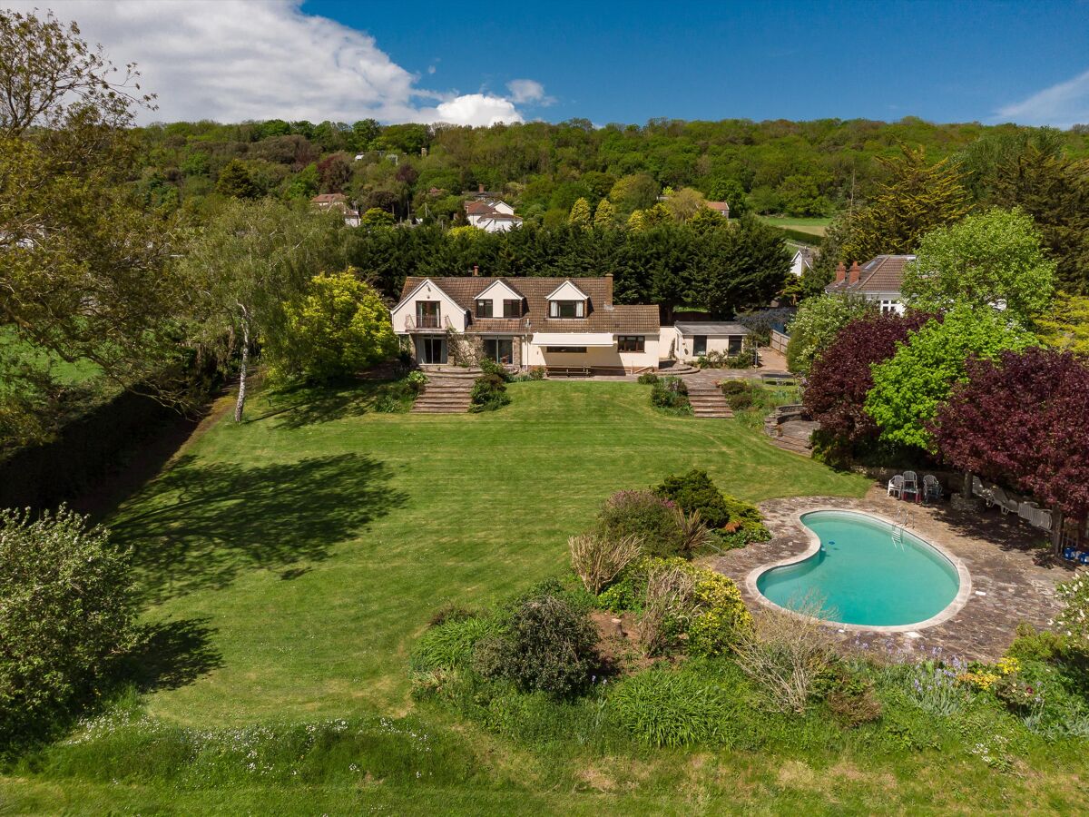 5 bedroom detached house for sale in Clevedon Road, Tickenham, Clevedon