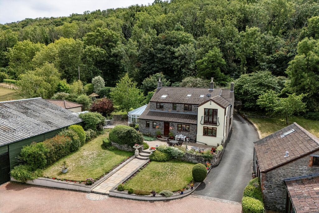 Image of Nortons Wood Lane, Clevedon, Somerset, BS21