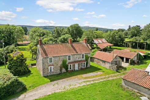 Picture of 3 bedroom house for sale.