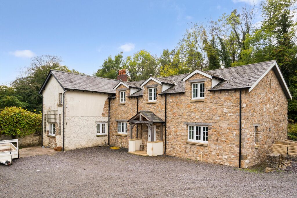 Image of Minnetts Lane, Rogiet, Caldicot, Monmouthshire, NP26