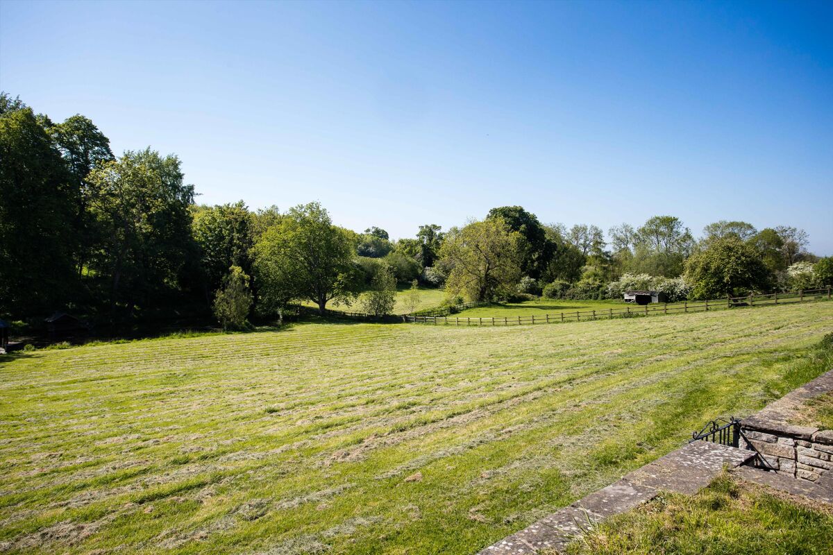 house for sale in Siston, Mangotsfield, Bristol, Gloucestershire, BS16