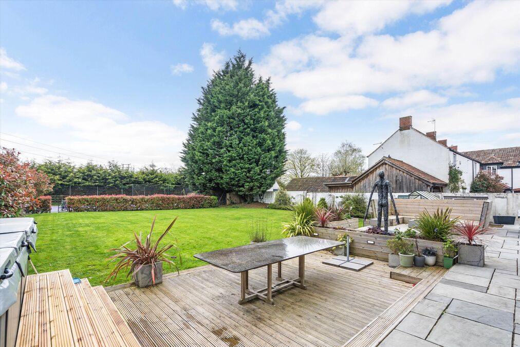 Image of Dyers Lane, Iron Acton, Bristol, Gloucestershire, BS37